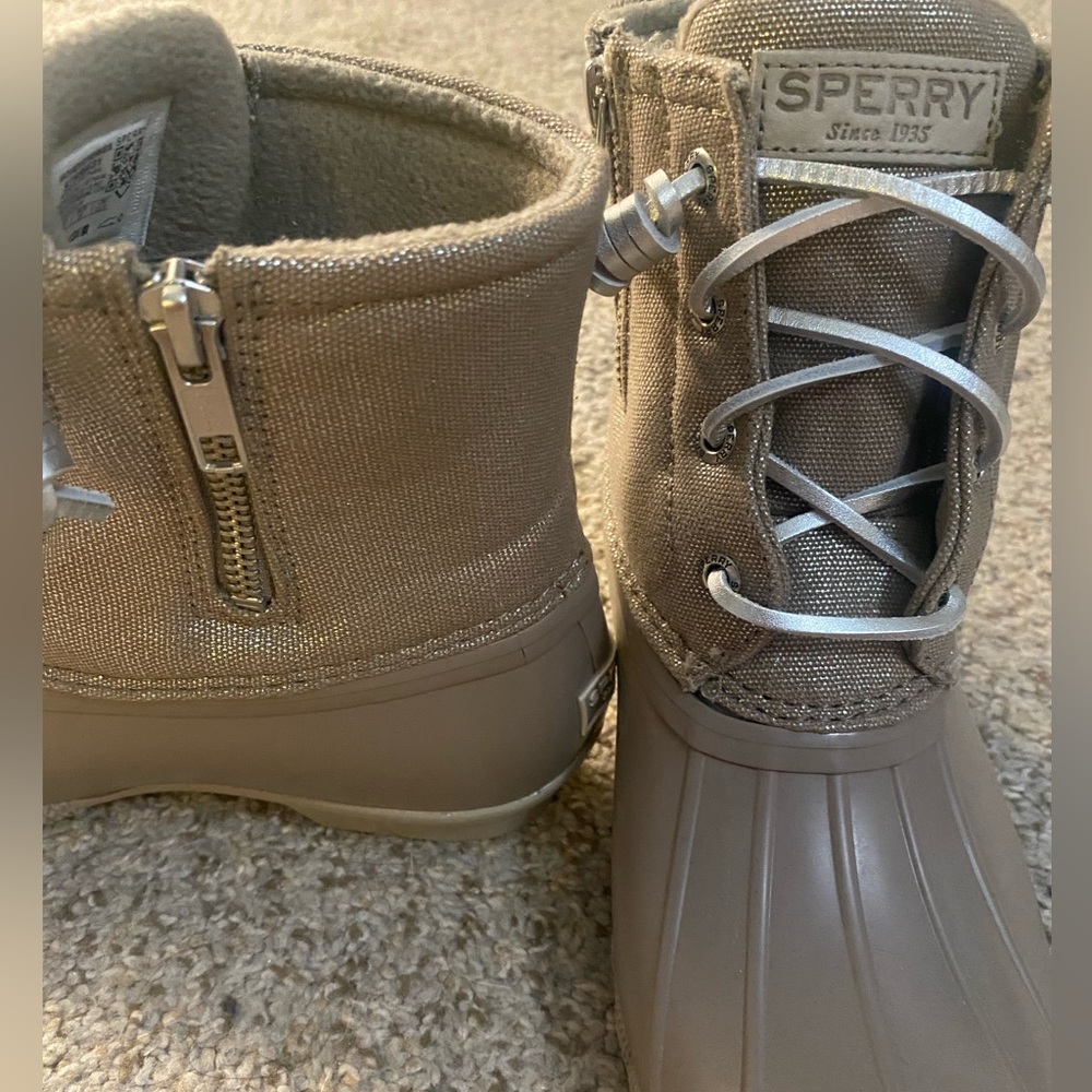 Sperry NWT booties - Picture 5 of 10